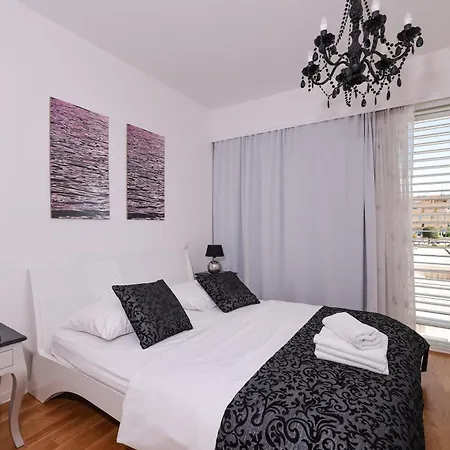 Tinel Superior 4* Ζαντάρ