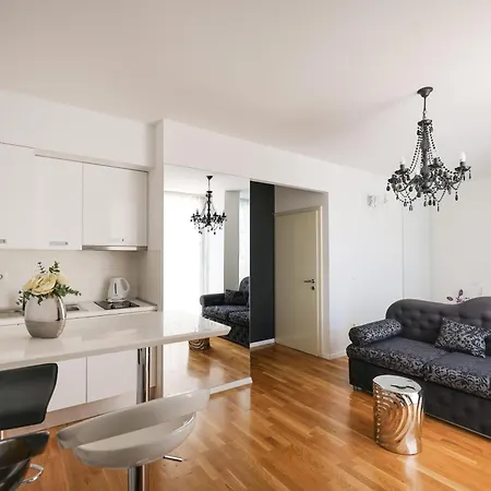 Tinel Superior Πανσιόν 4*