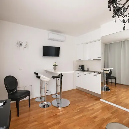 Tinel Superior Ζαντάρ