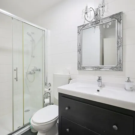 Tinel Superior Πανσιόν