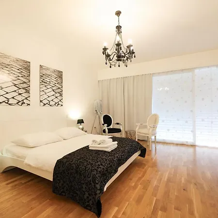 بيت ضيافة Tinel Superior