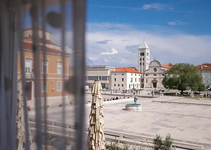 Tinel Superior Pensión